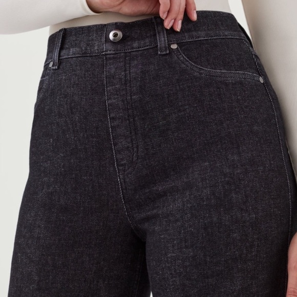 SPANX Wide Leg Denim Jeans Pants Black Charcoal Size Large NWTS - Picture 4 of 9